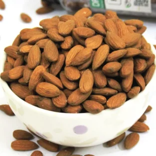Almond Ausralian (Badam Giri) بادام اسٹریلیا
